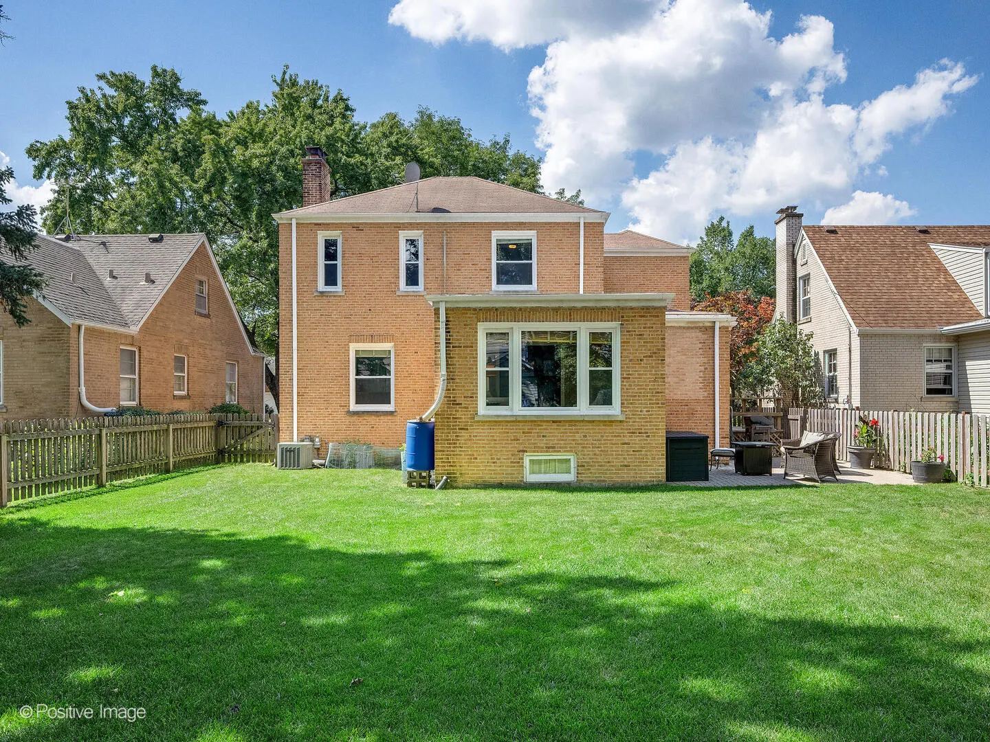 737 N Spring Avenue IL