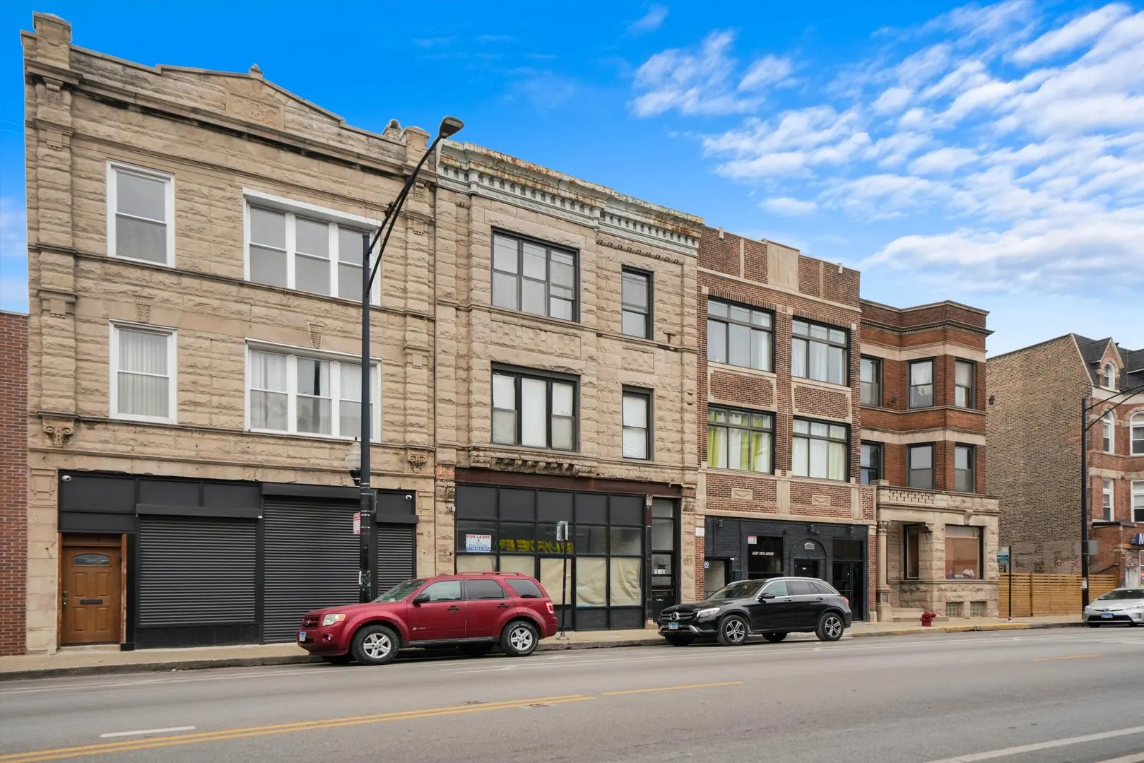 2140 W Cermak Road IL