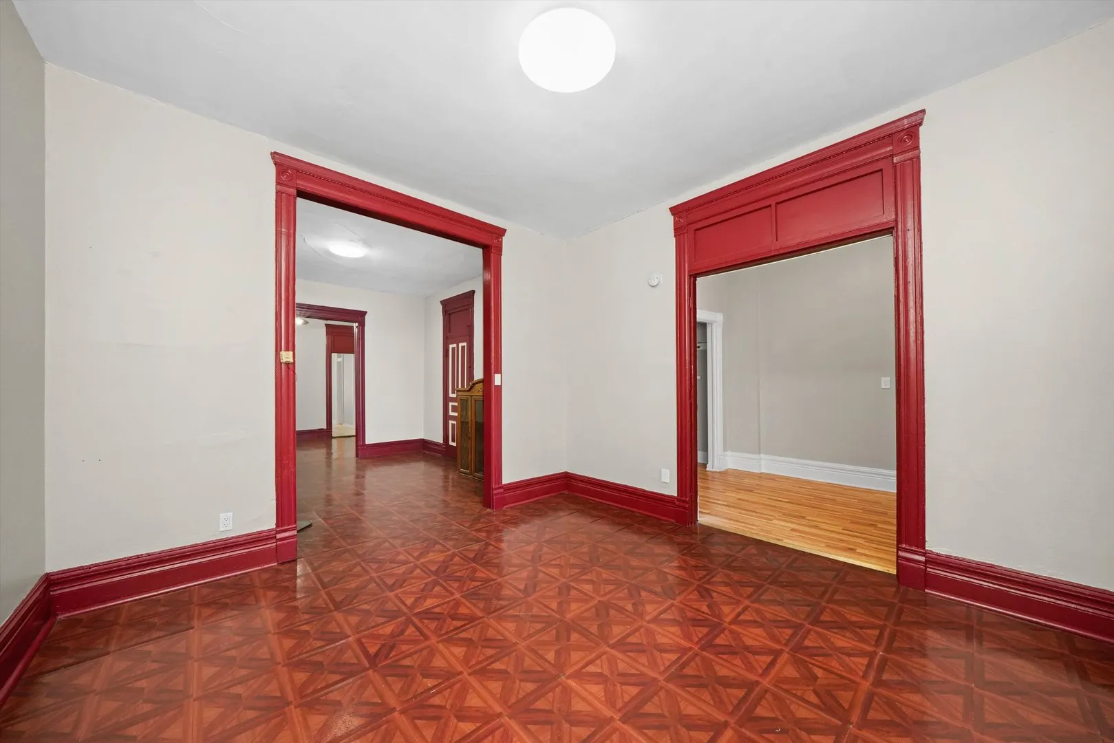 2140 W Cermak Road IL