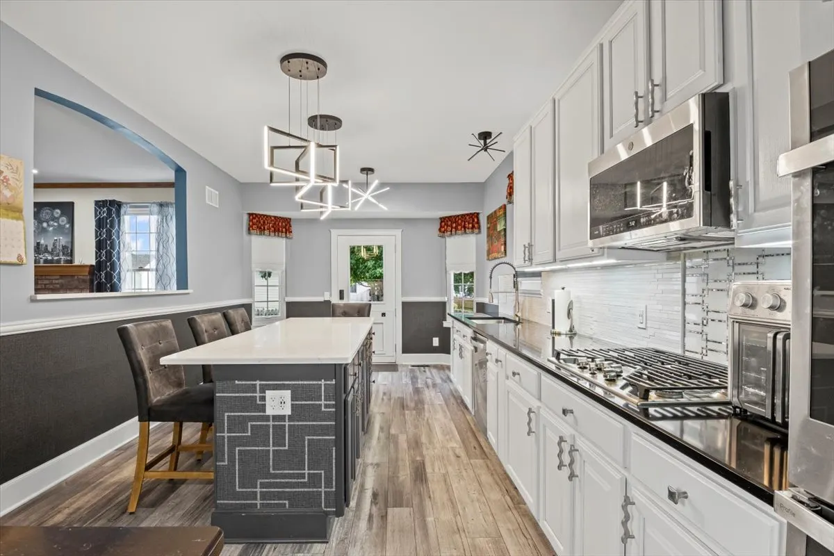 2581 Oak Trails Drive IL