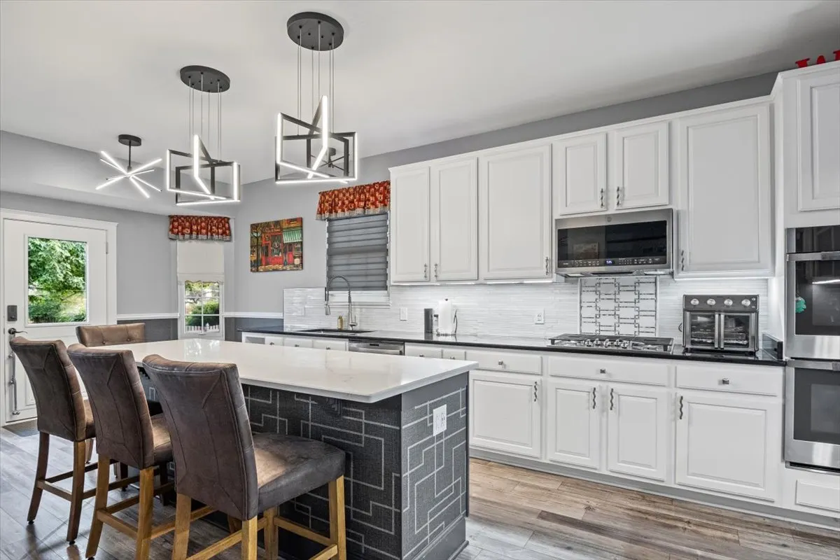 2581 Oak Trails Drive IL