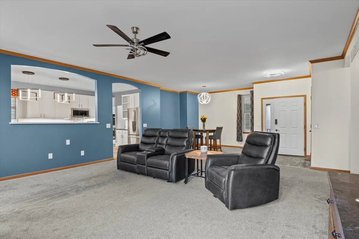 2581 Oak Trails Drive IL