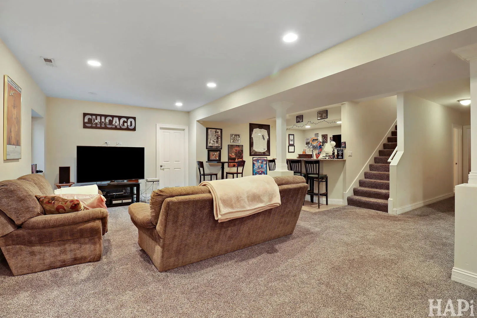 608 Glenwood Lane IL