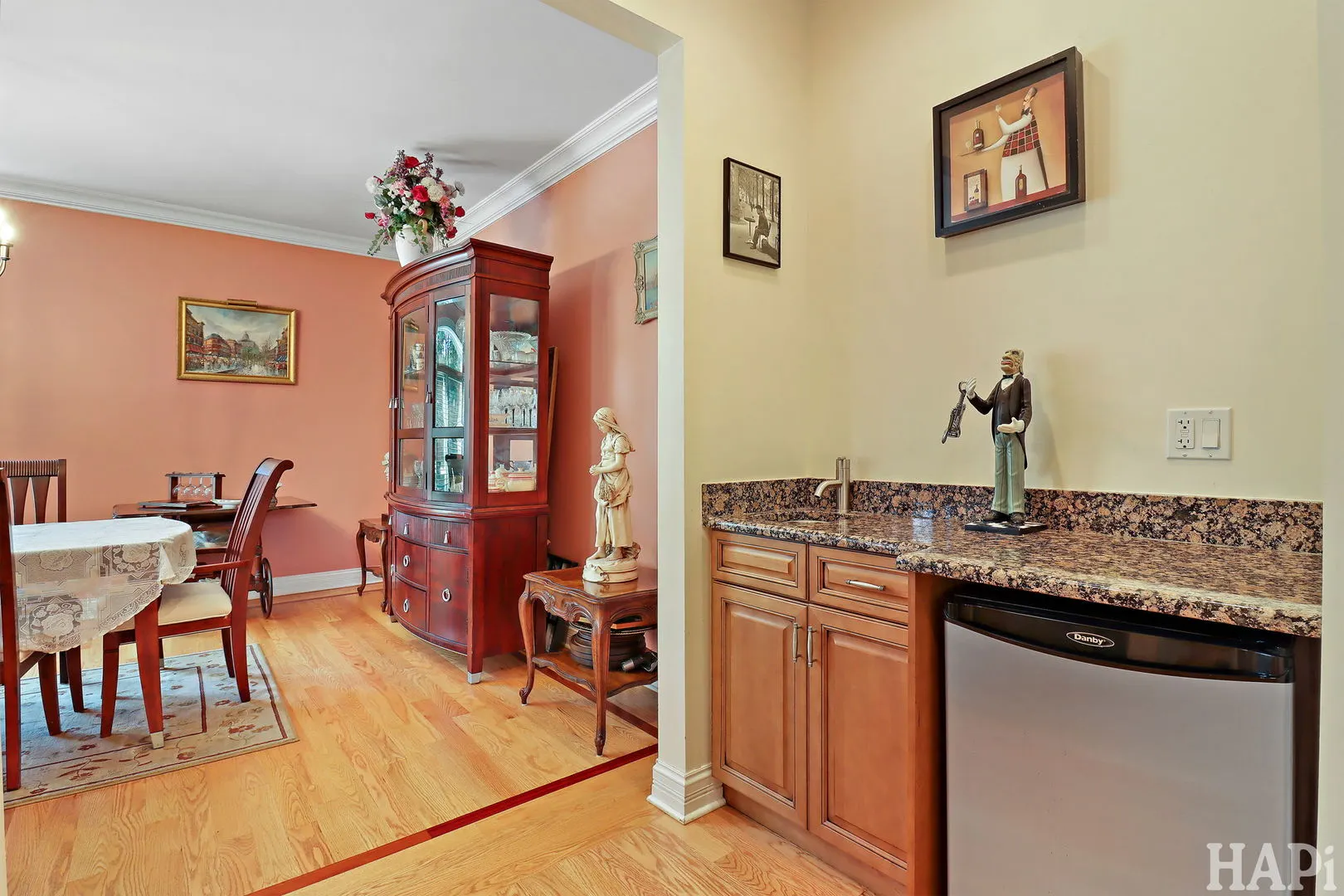 608 Glenwood Lane IL