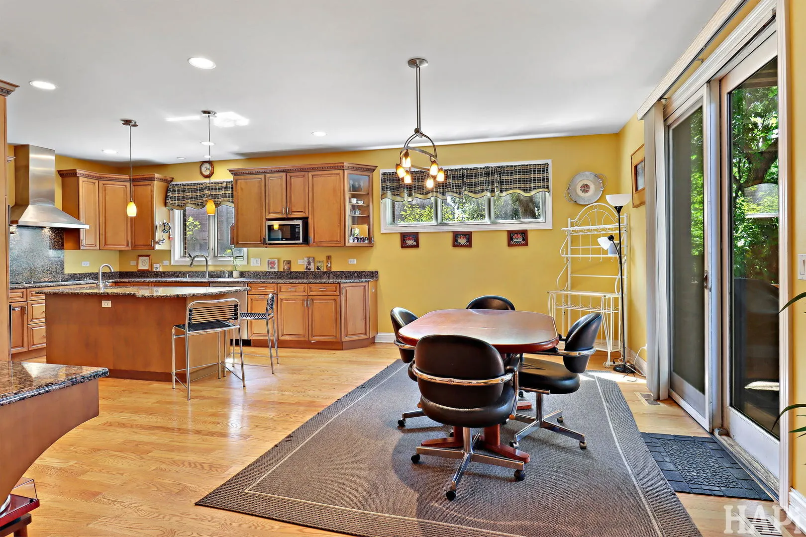 608 Glenwood Lane IL