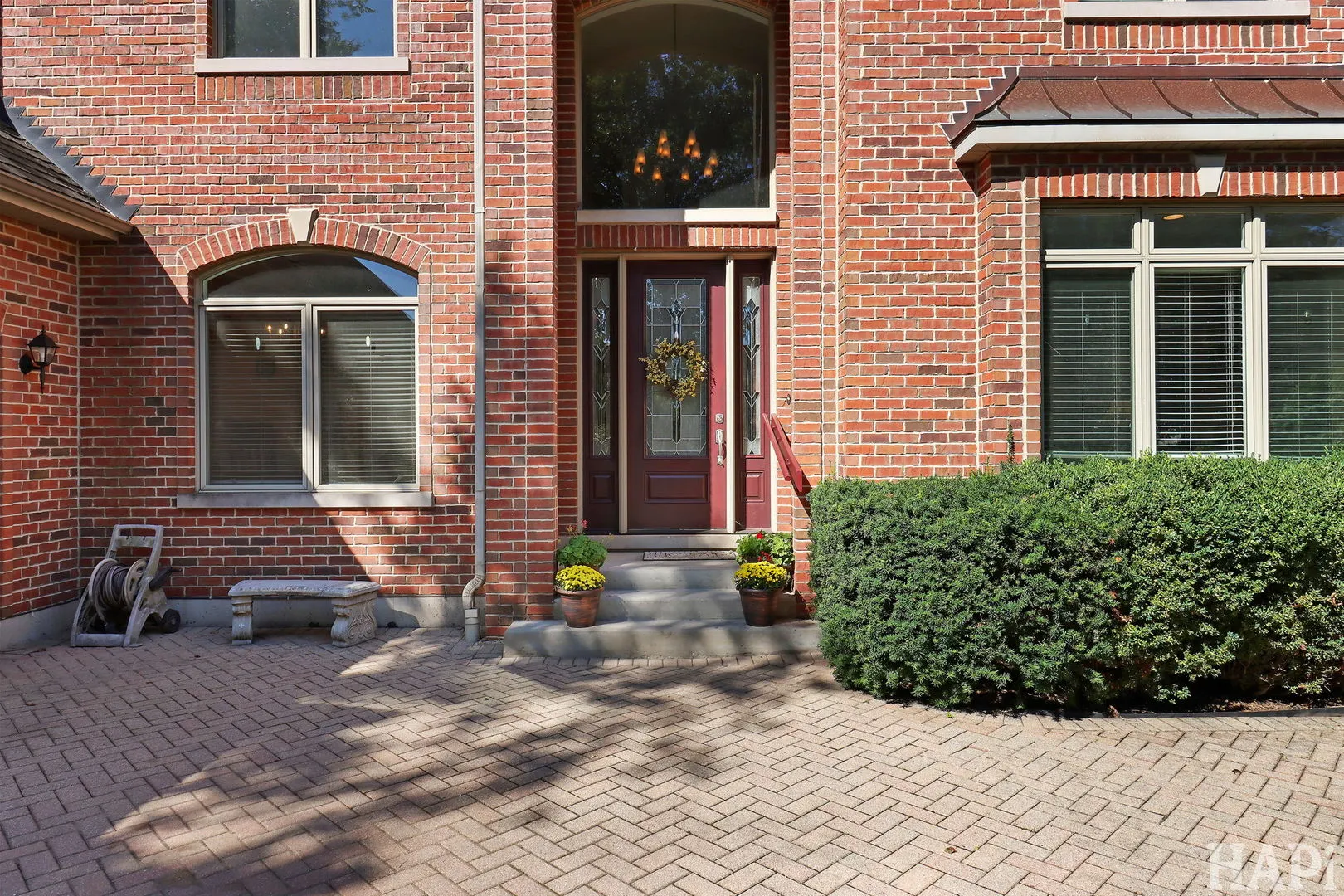 608 Glenwood Lane IL
