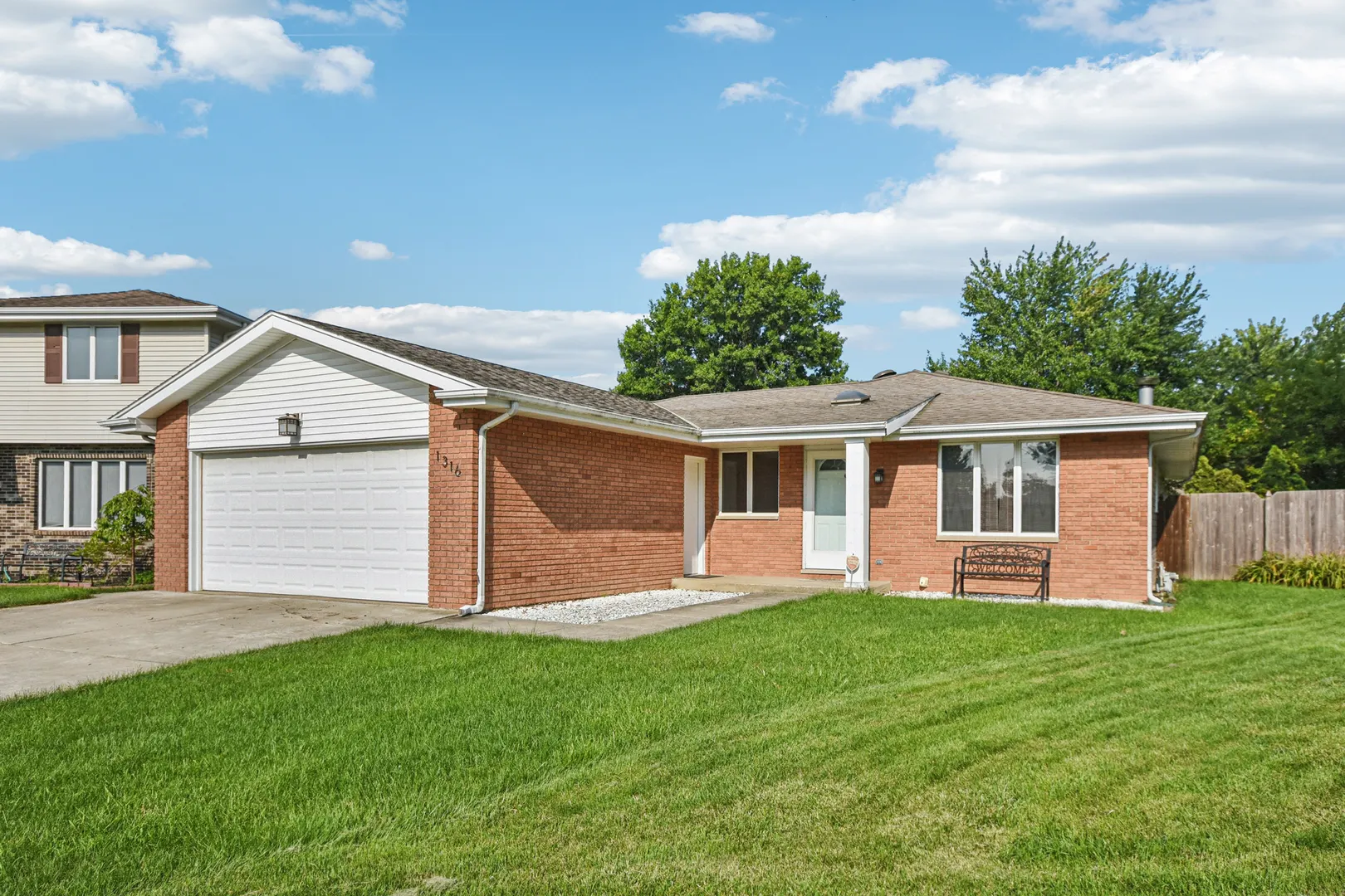 1316 Trend Drive IL