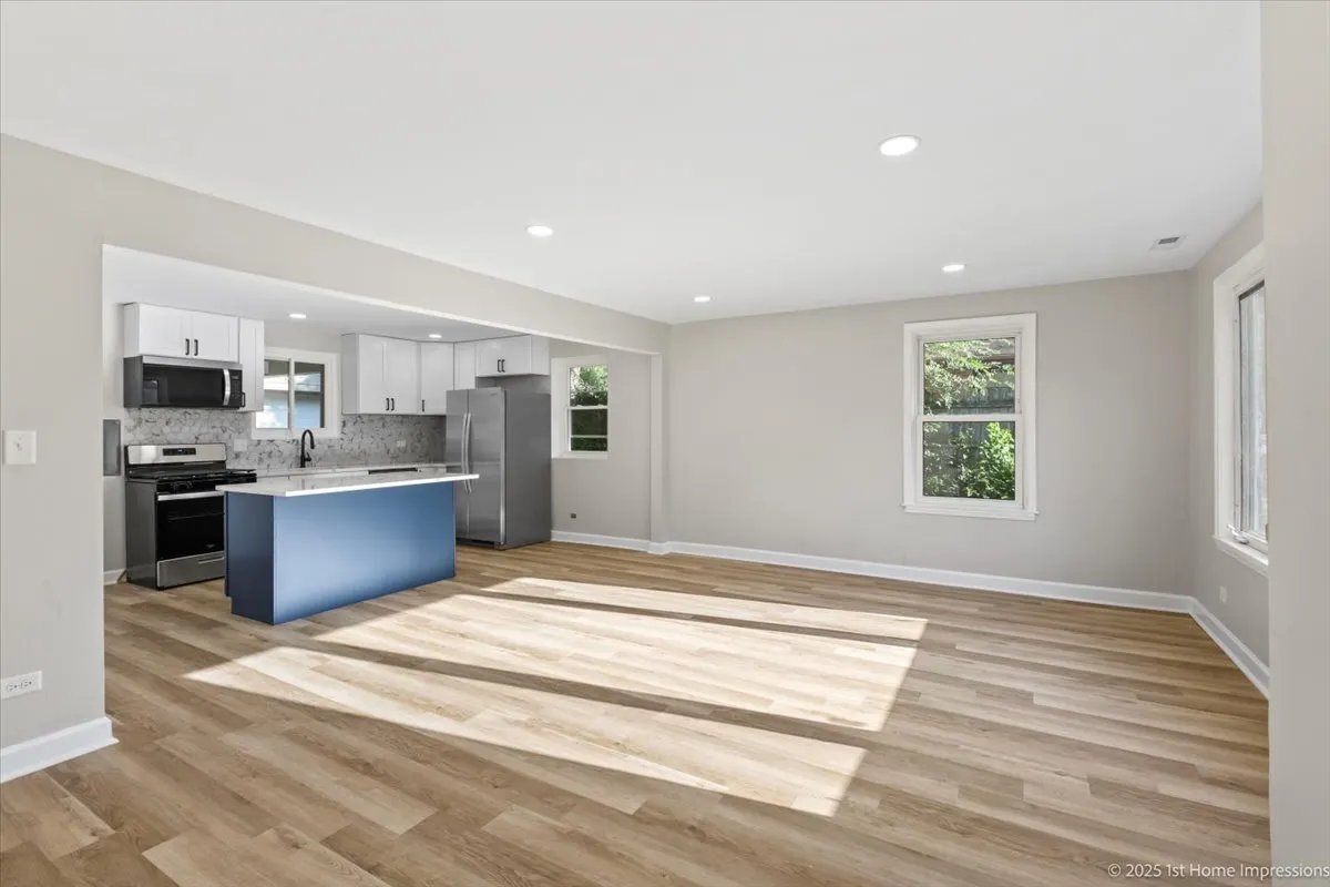 326 Nassau Street IL