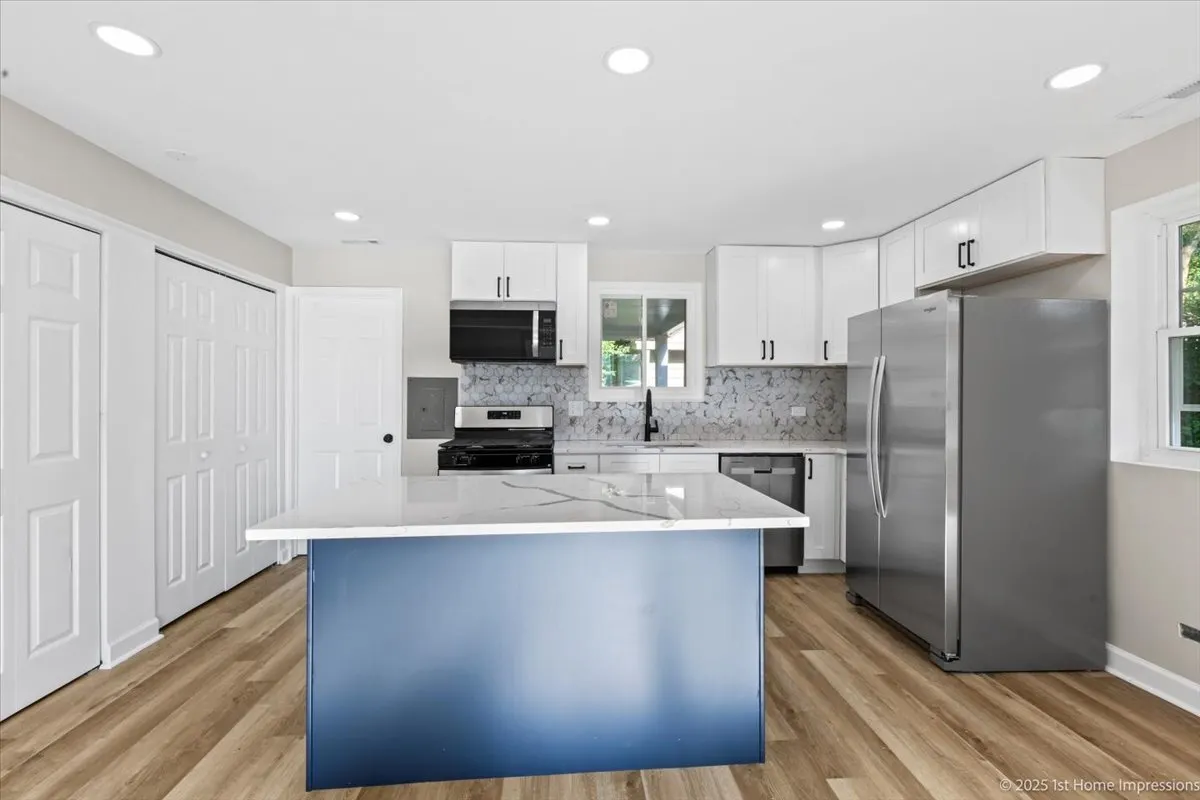 326 Nassau Street IL