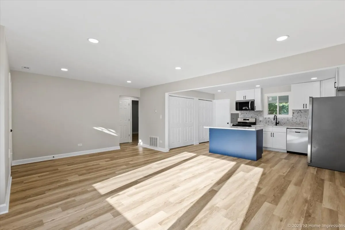 326 Nassau Street IL