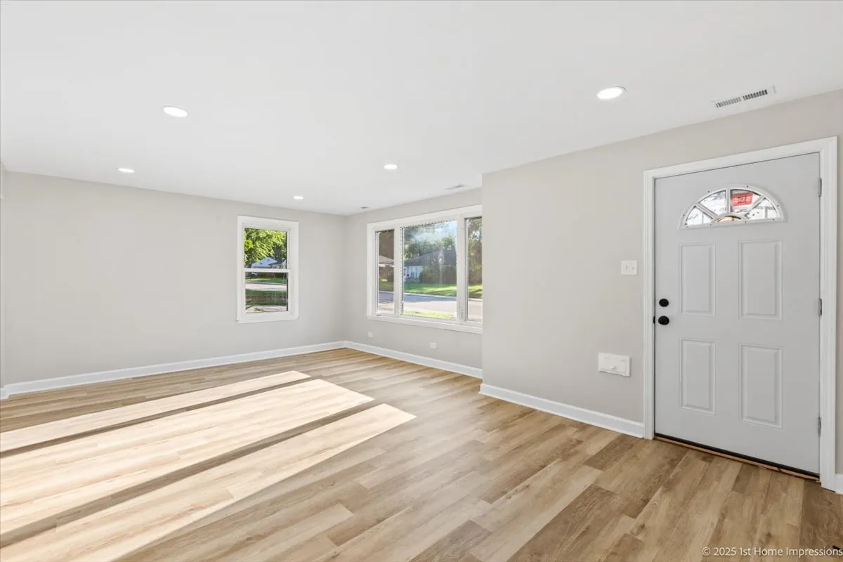 326 Nassau Street IL