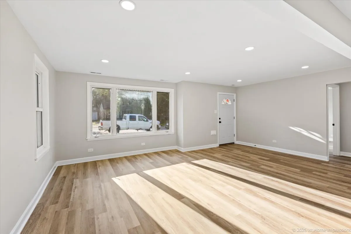 326 Nassau Street IL