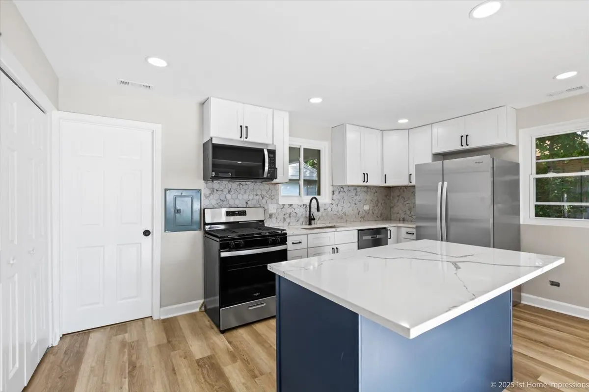 326 Nassau Street IL