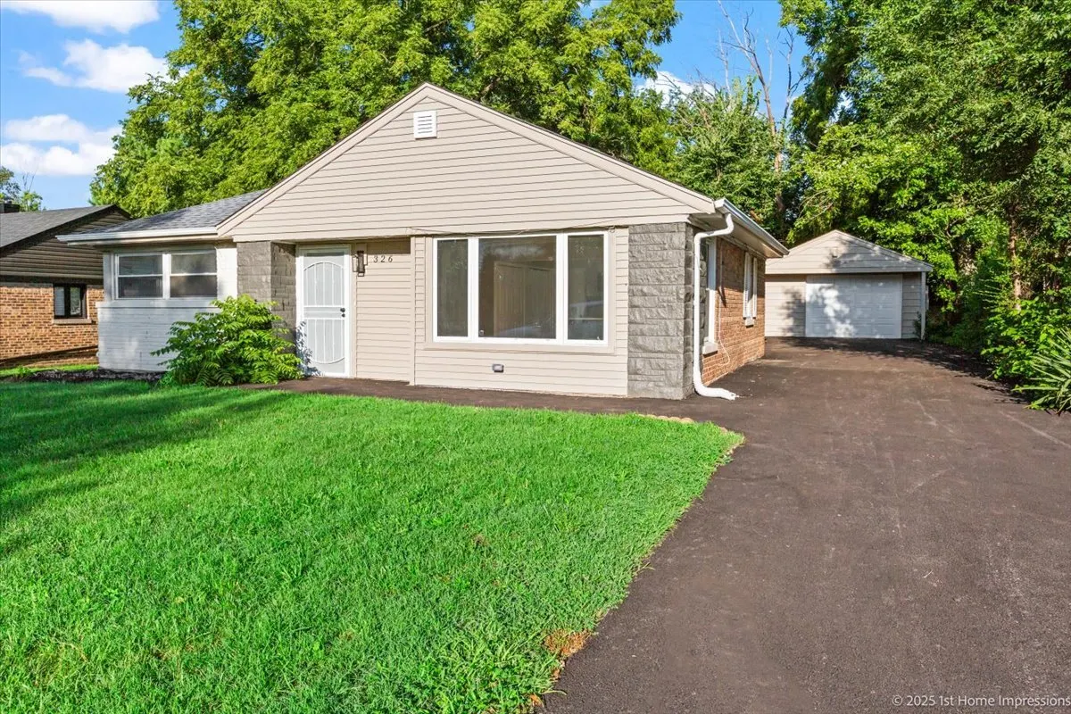 326 Nassau Street IL