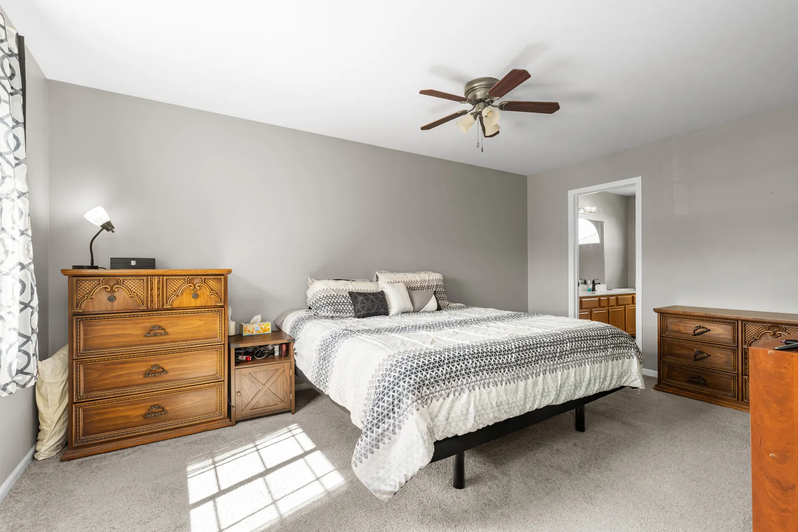 11 Dogwood Court IL