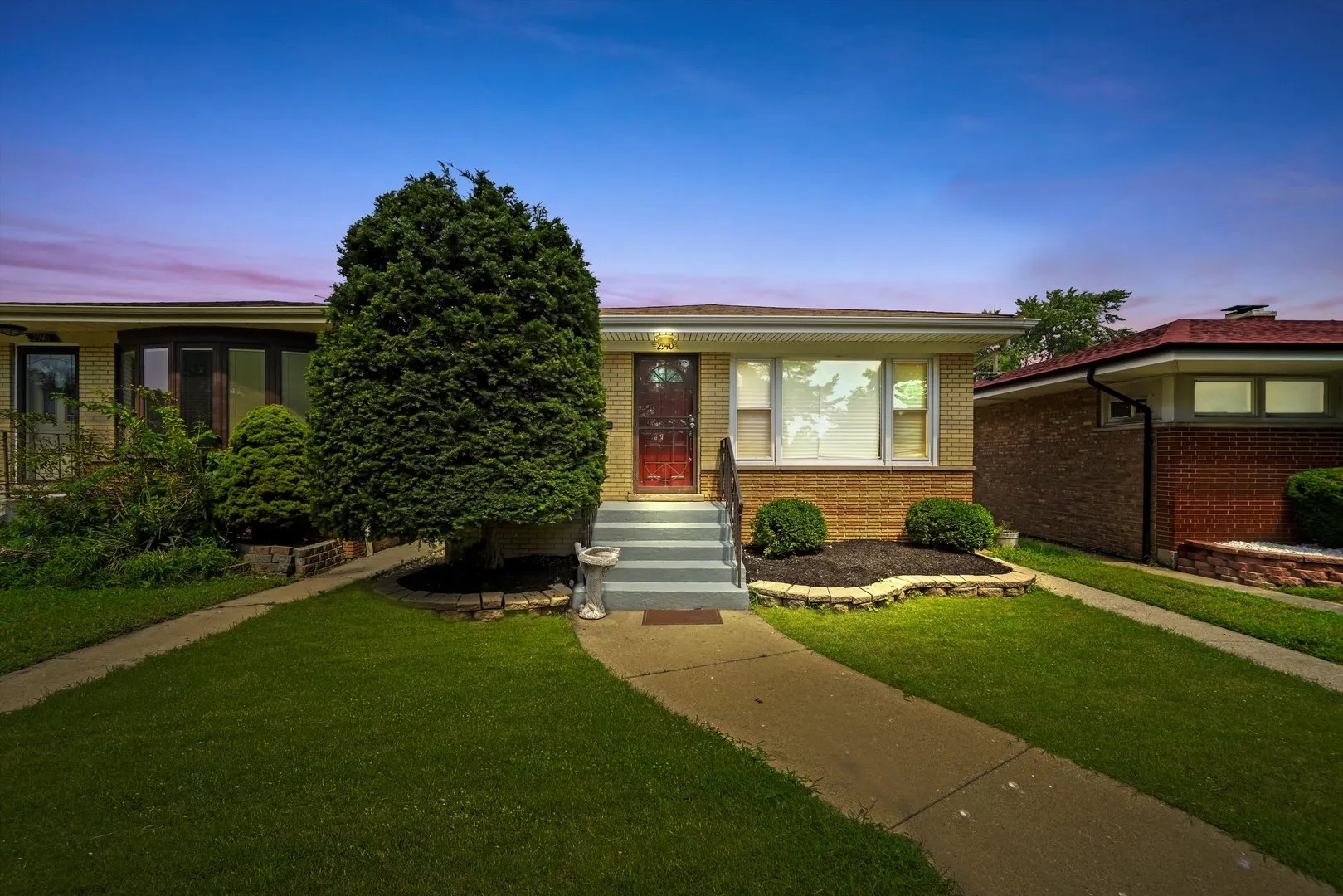 2940 W 83rd Street IL