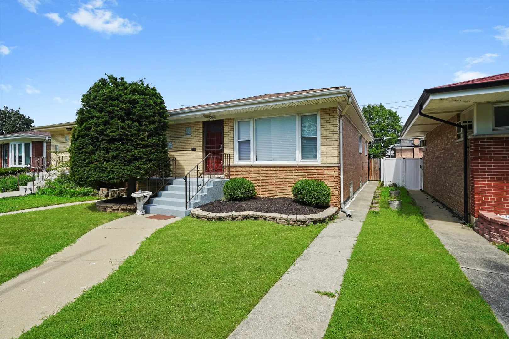2940 W 83rd Street IL