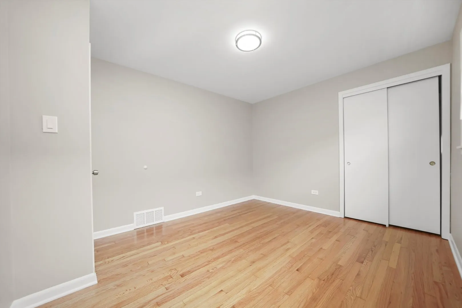 2940 W 83rd Street IL