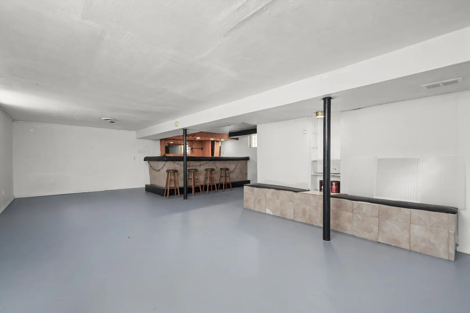 2940 W 83rd Street IL