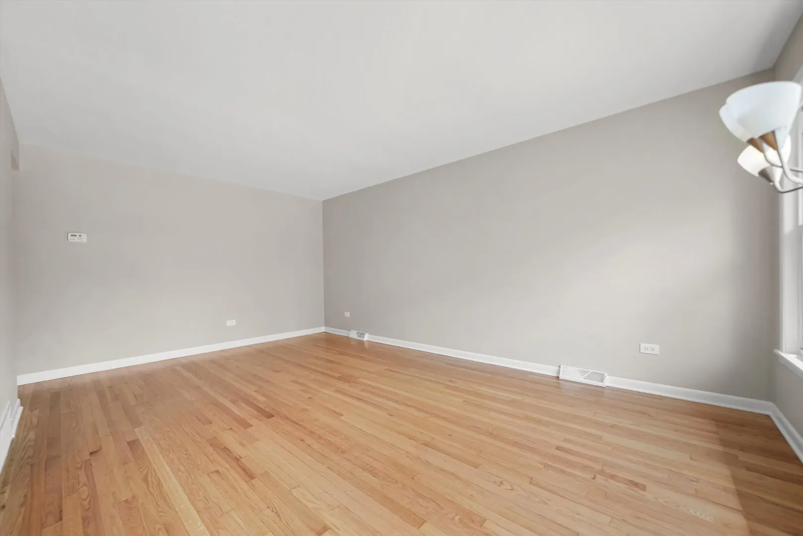 2940 W 83rd Street IL