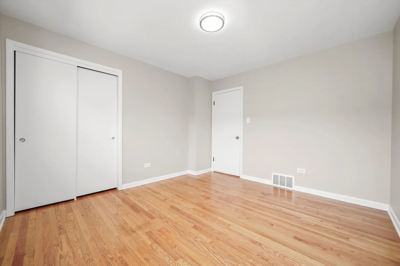 2940 W 83rd Street IL