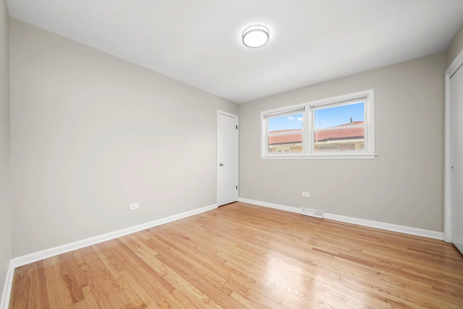 2940 W 83rd Street IL