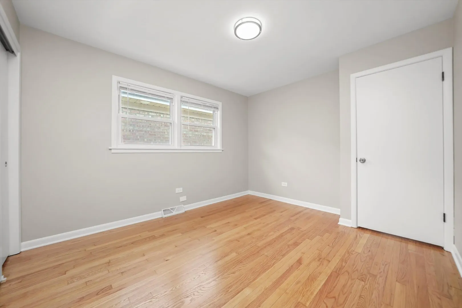 2940 W 83rd Street IL
