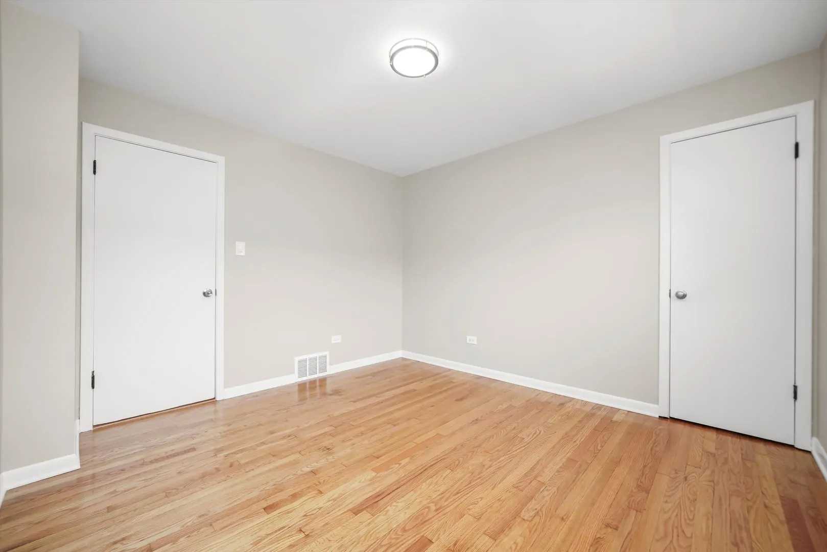 2940 W 83rd Street IL