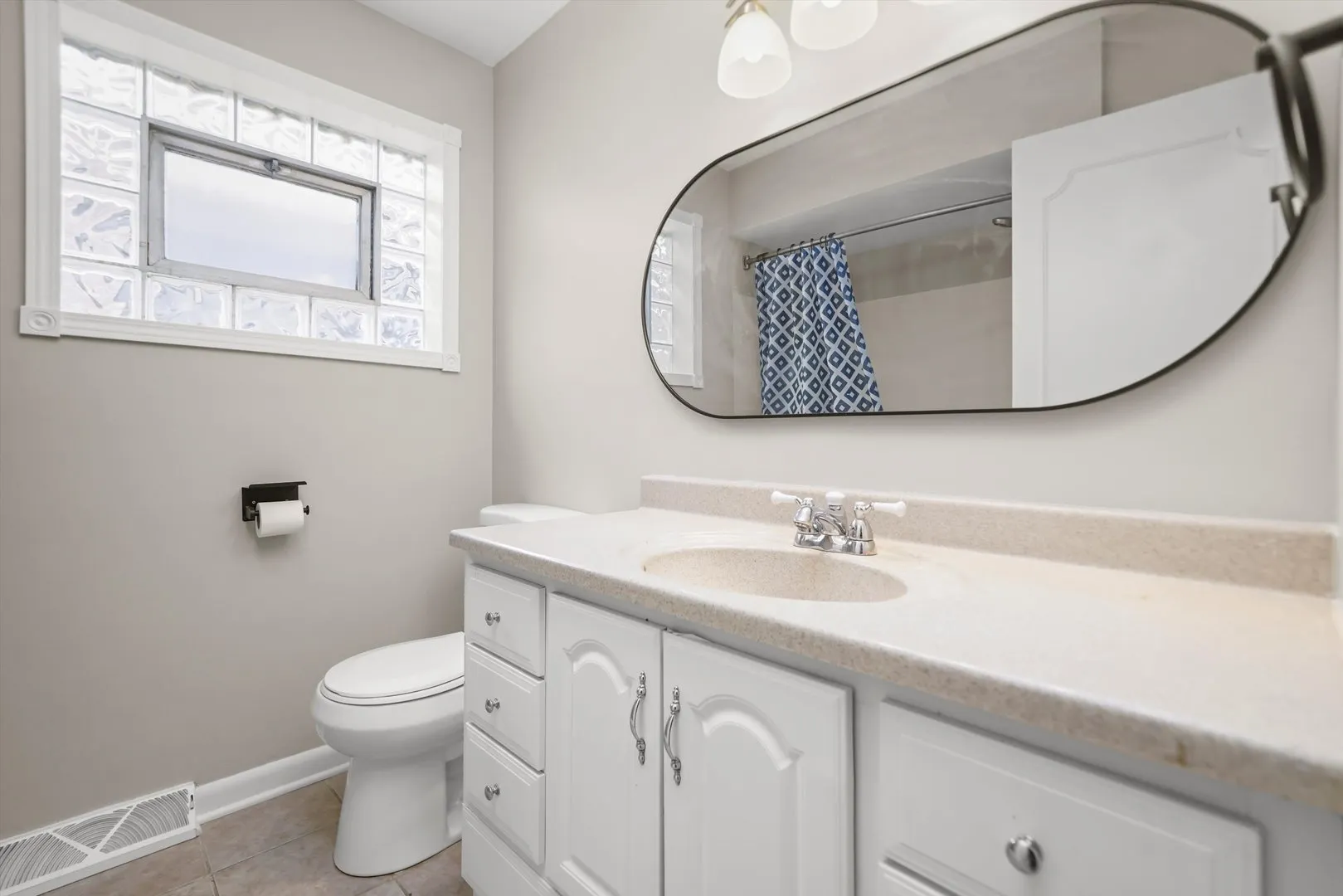 2940 W 83rd Street IL