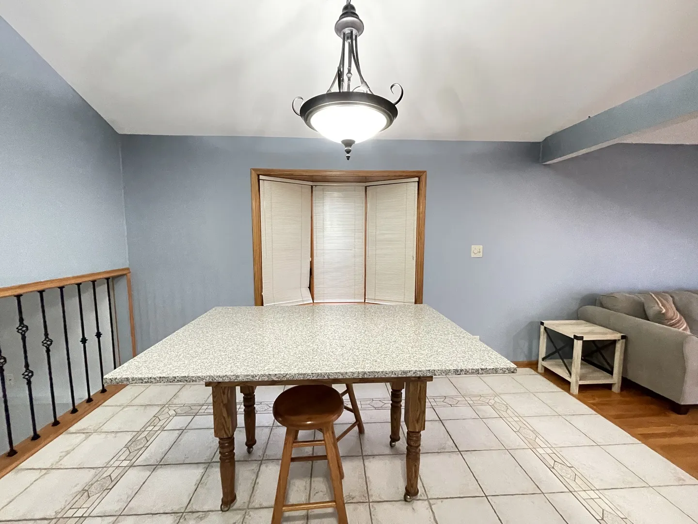 7051 W 64th Place IL