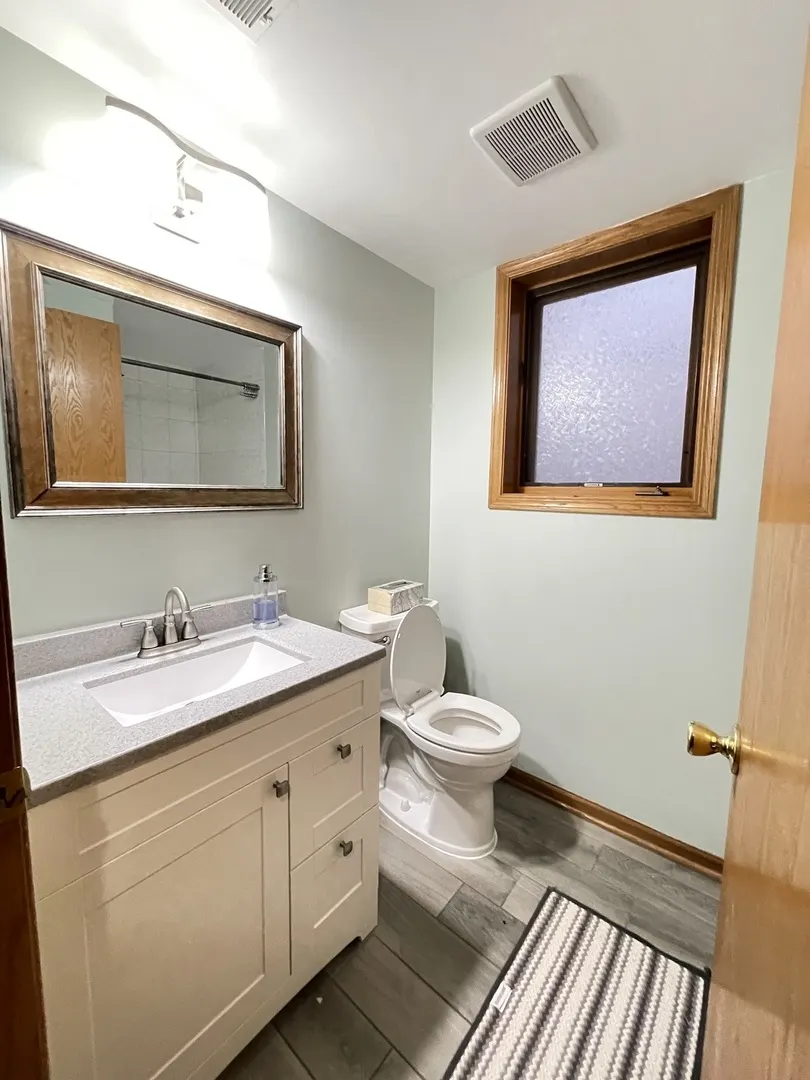 7051 W 64th Place IL