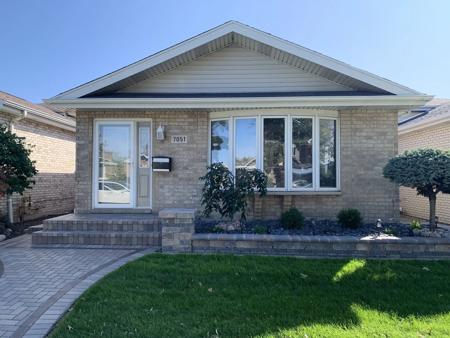 7051 W 64th Place IL