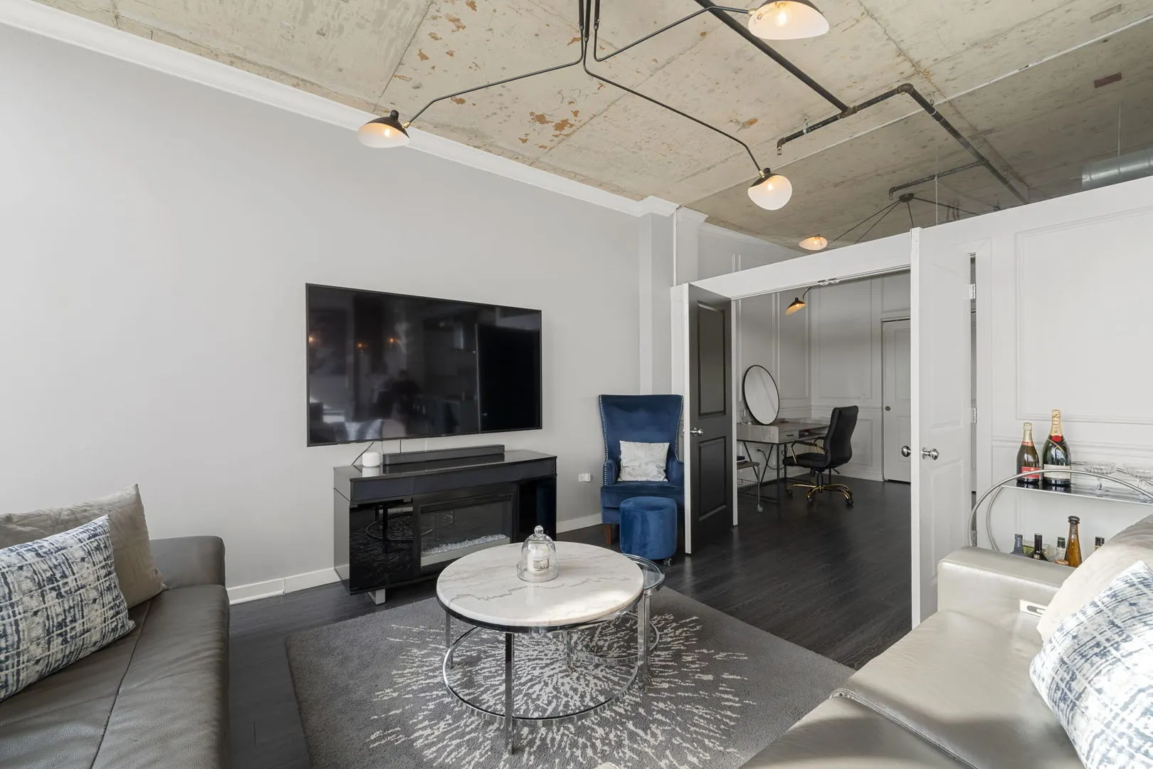 50 E 16th Street 1405 IL