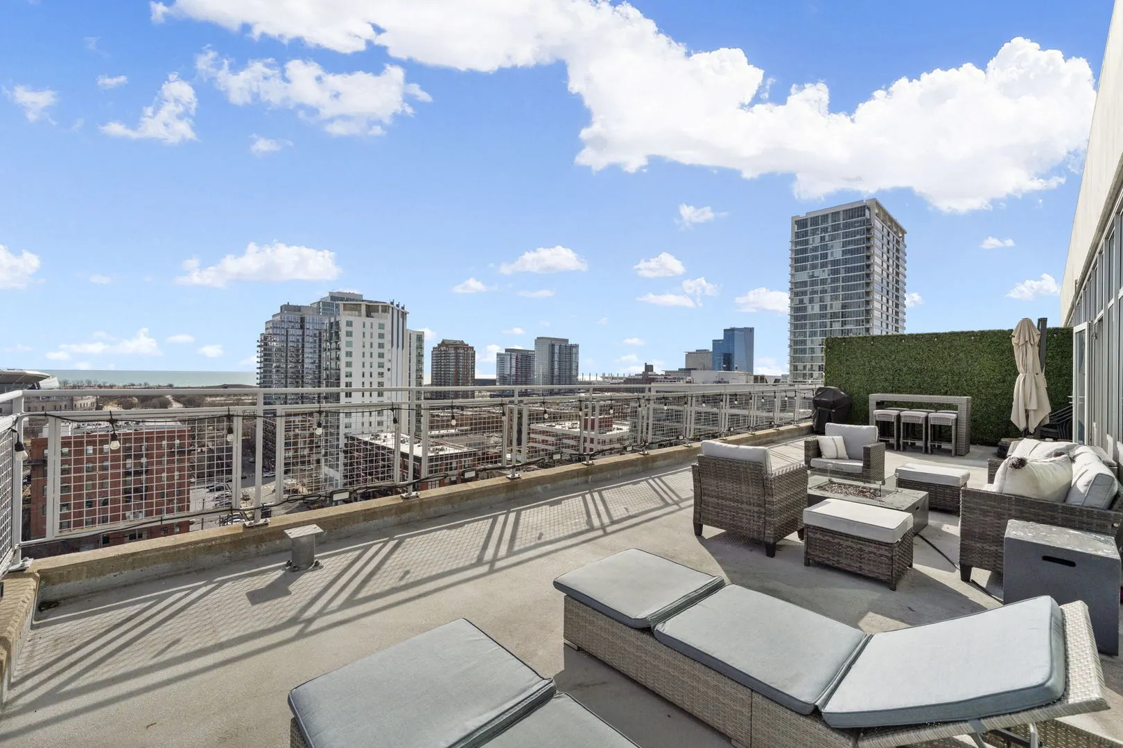 50 E 16th Street 1405 IL