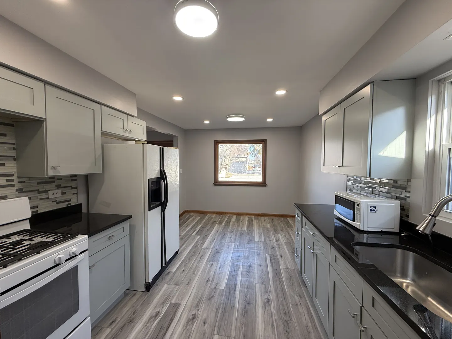 7504 LATROBE Avenue IL