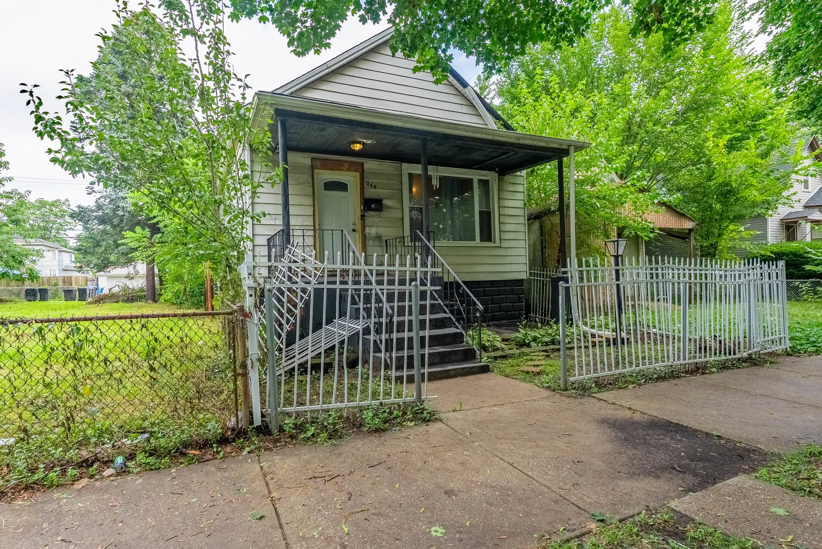 244 W 117th Street IL