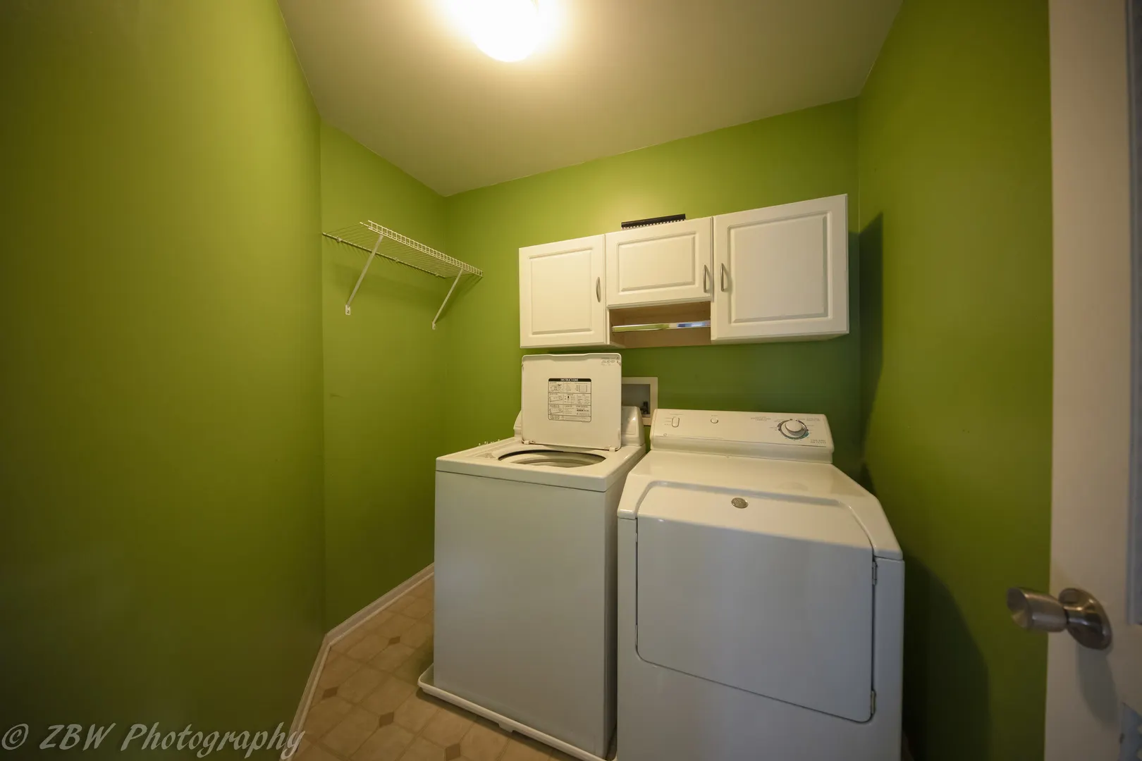 2400 Sunrise Court 2400 IL