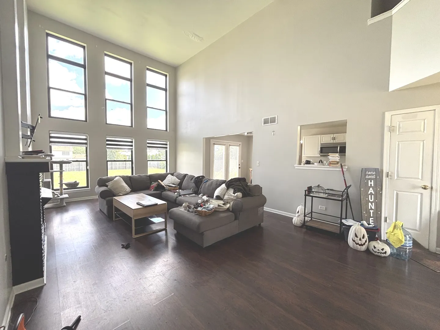 1830 Field Court IL