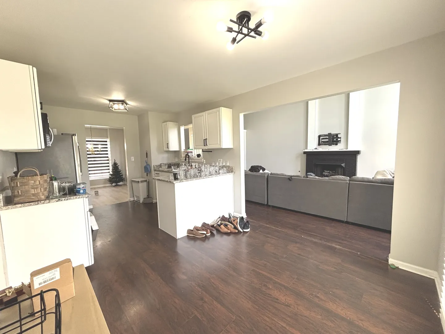 1830 Field Court IL