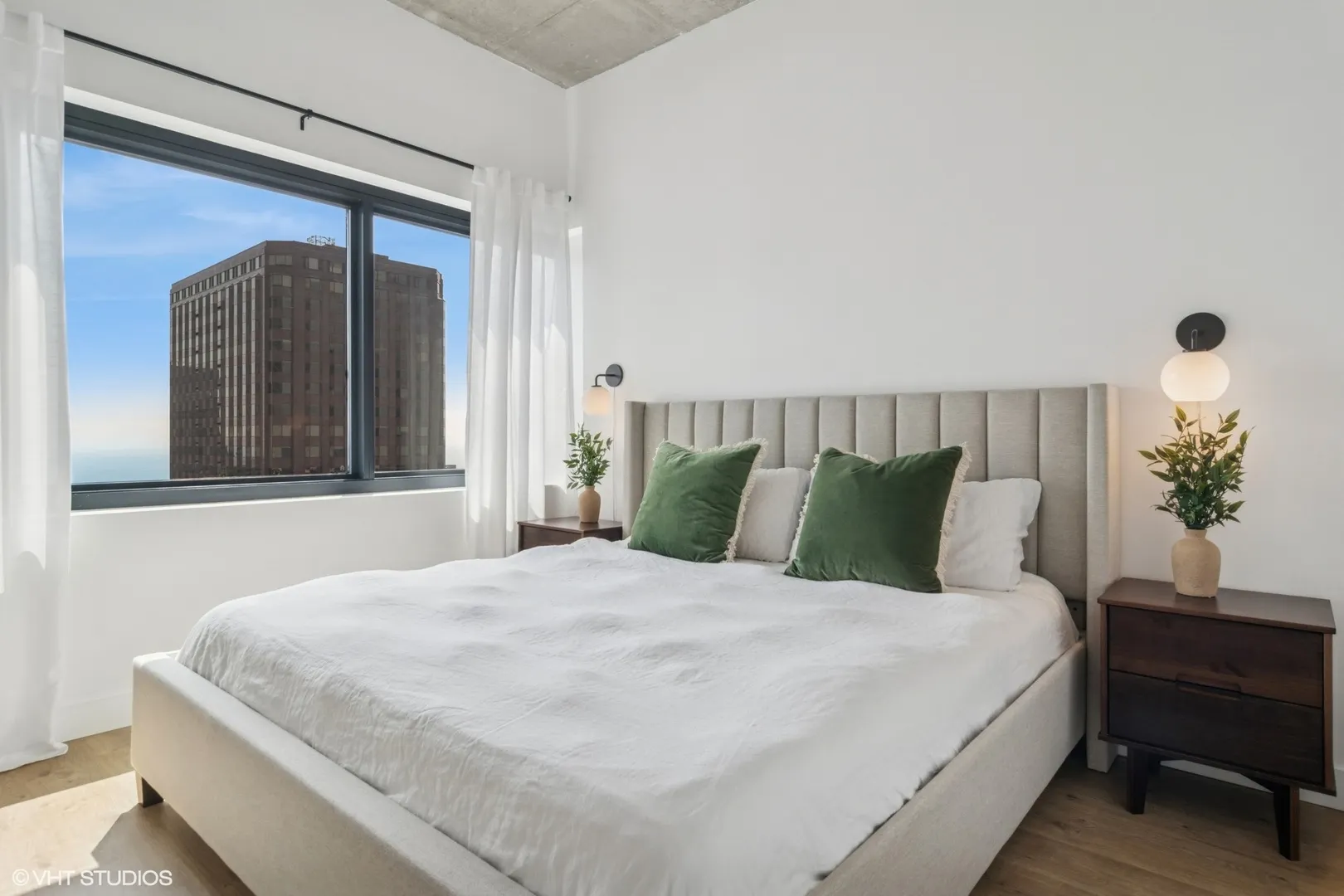 235 W Van Buren Street 4002 IL
