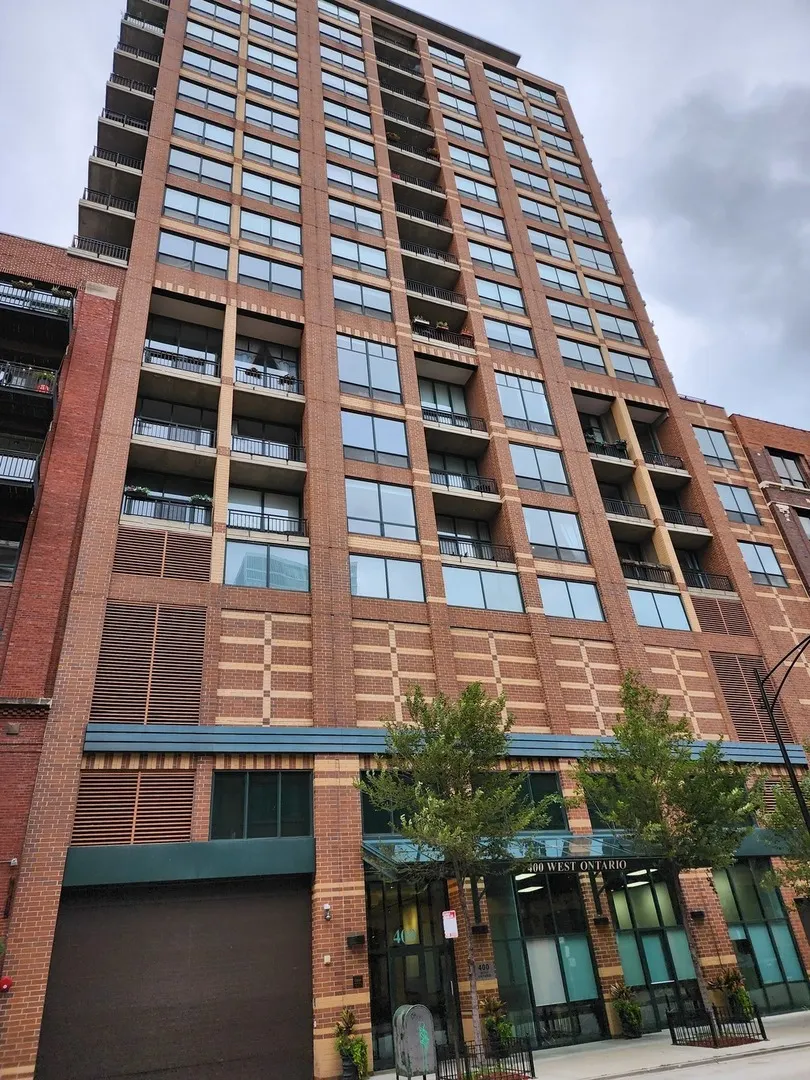 400 W Ontario Street 1108 IL