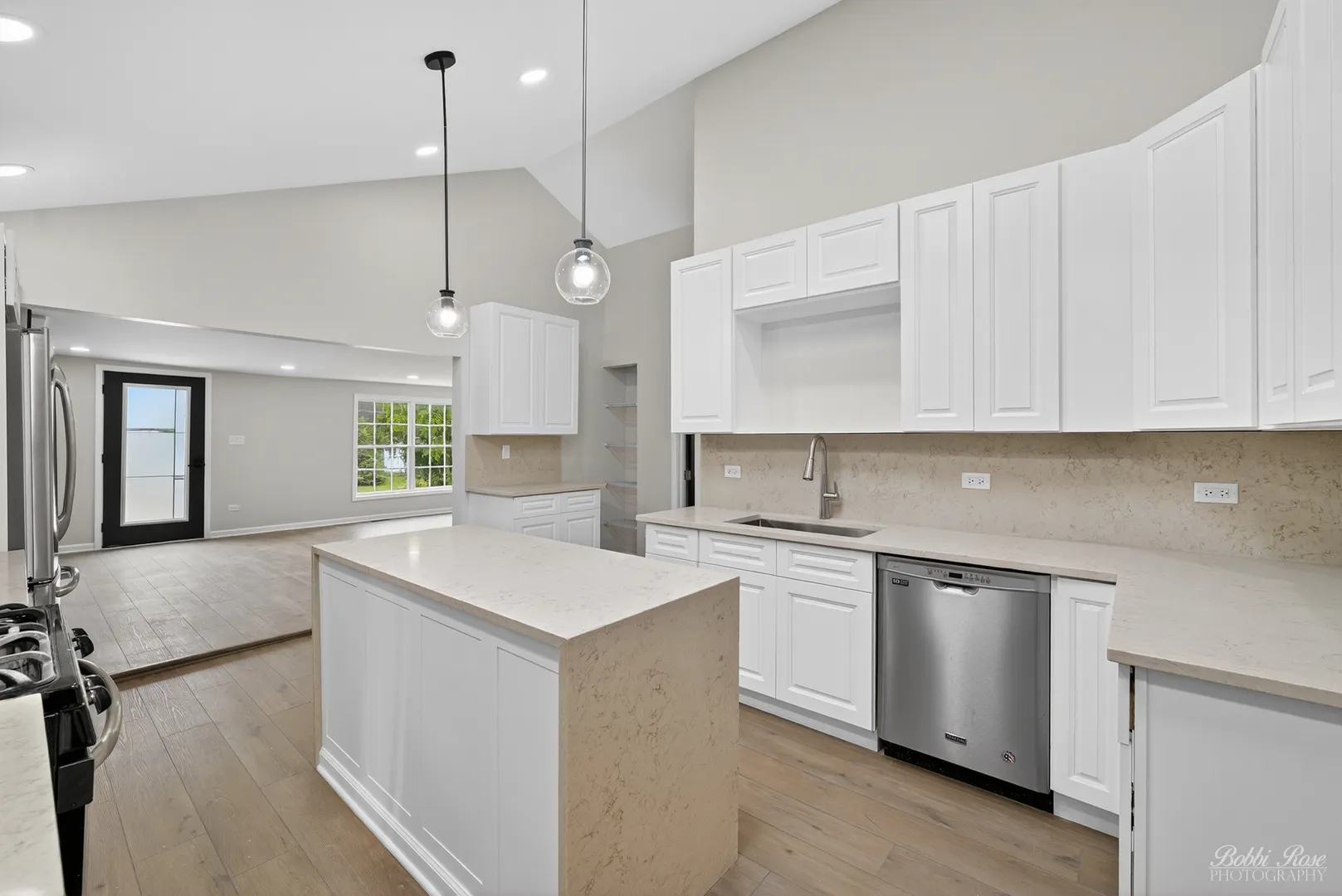 4405 Greenwood Road IL