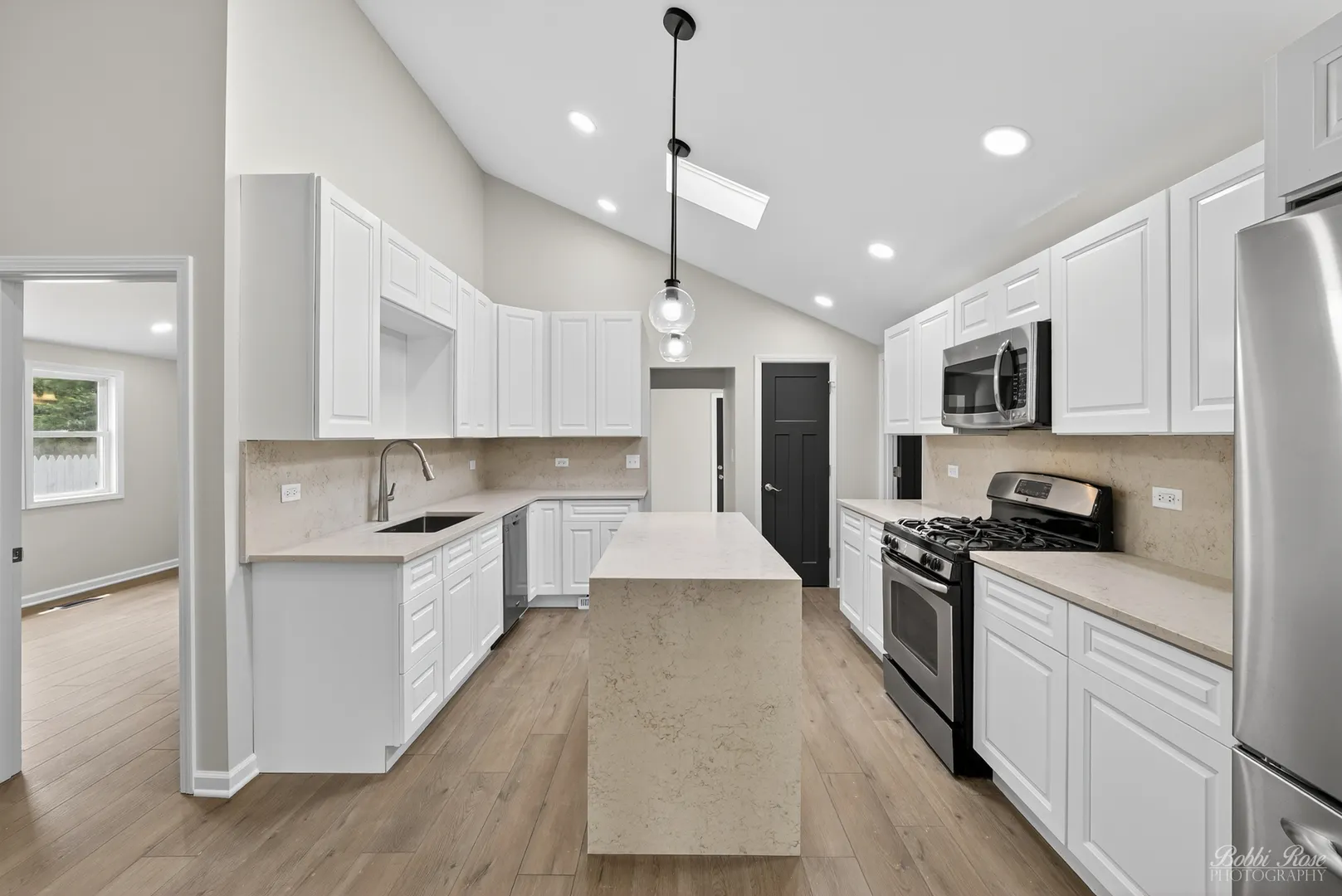 4405 Greenwood Road IL
