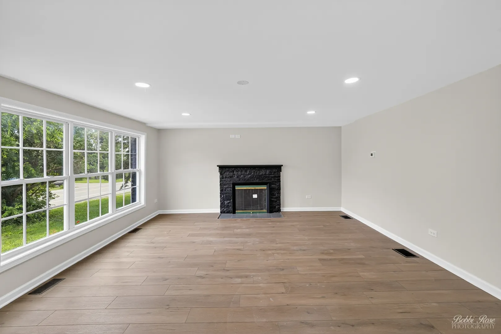 4405 Greenwood Road IL