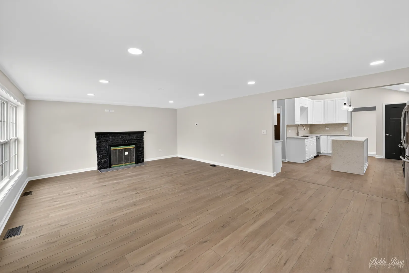 4405 Greenwood Road IL