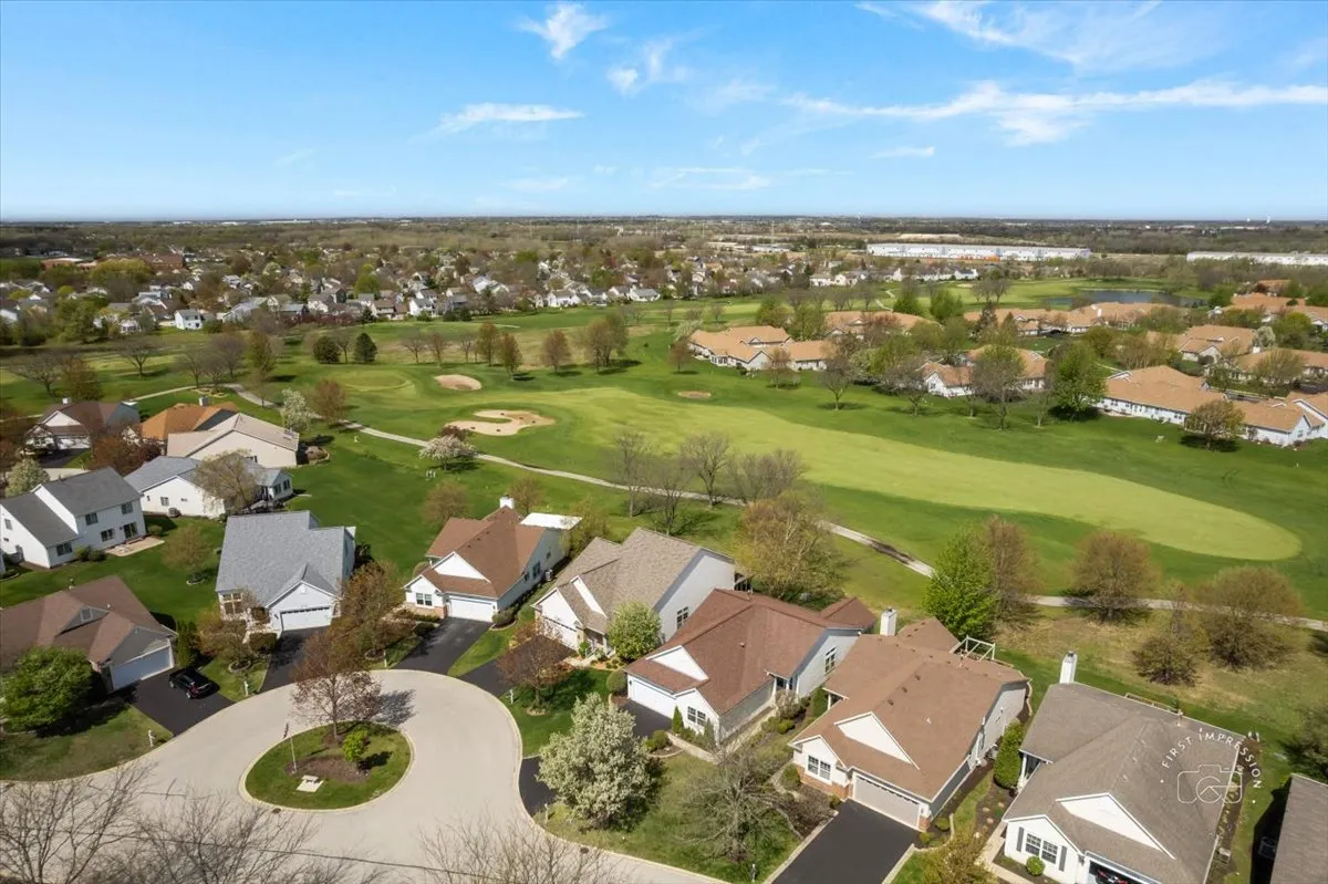 21600 W Larch Drive IL