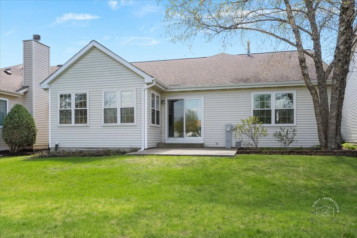 21600 W Larch Drive IL