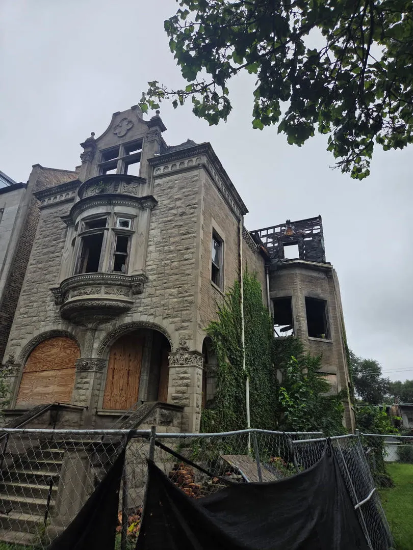 4550 S Michigan Avenue IL