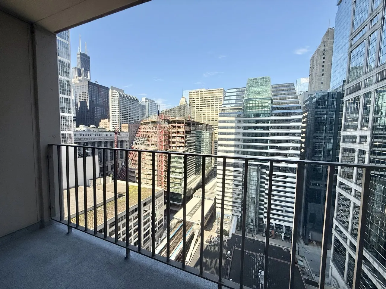 200 N Dearborn Street 2208 IL