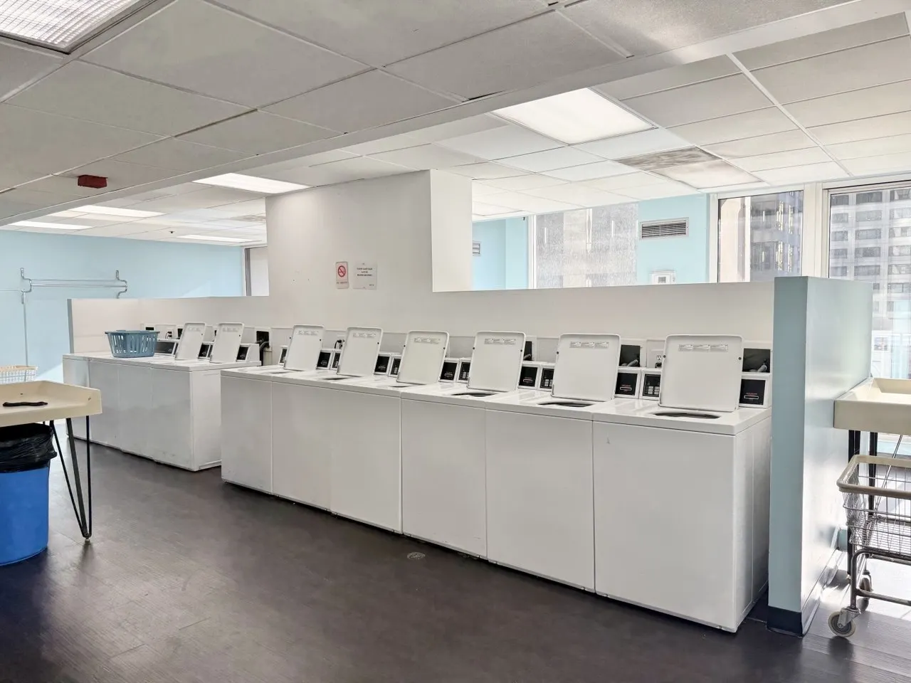 200 N Dearborn Street 2208 IL